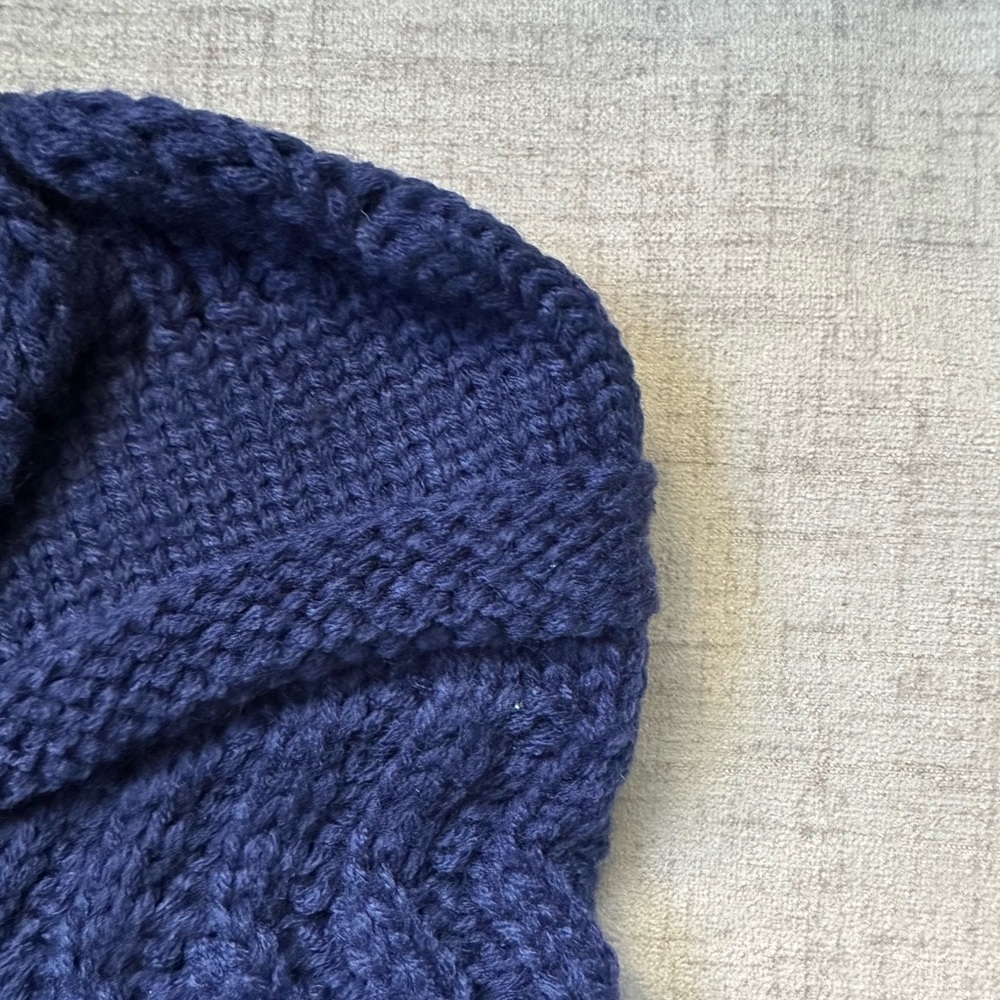 Blue beanie - Picture 2 of 2